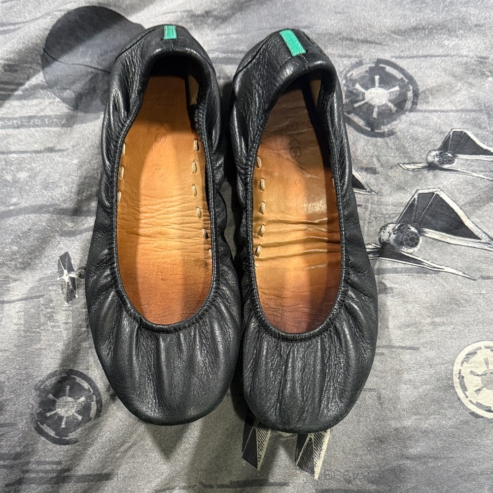TIEKS SMOOTH MATTE BLACK LEATHER SIZE 8
